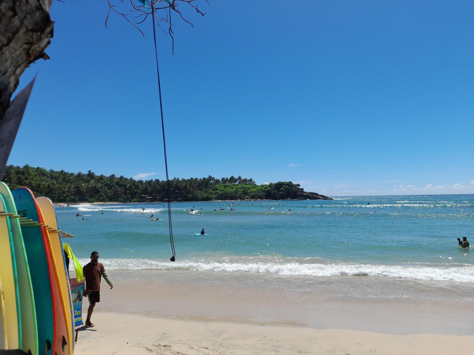 Linu Homestay Dikwella Esterno foto