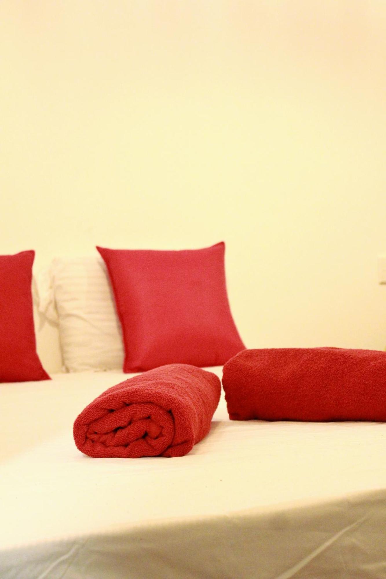 Linu Homestay Dikwella Esterno foto
