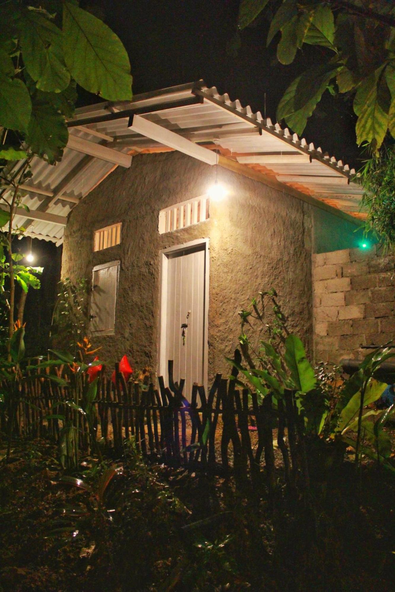 Linu Homestay Dikwella Esterno foto