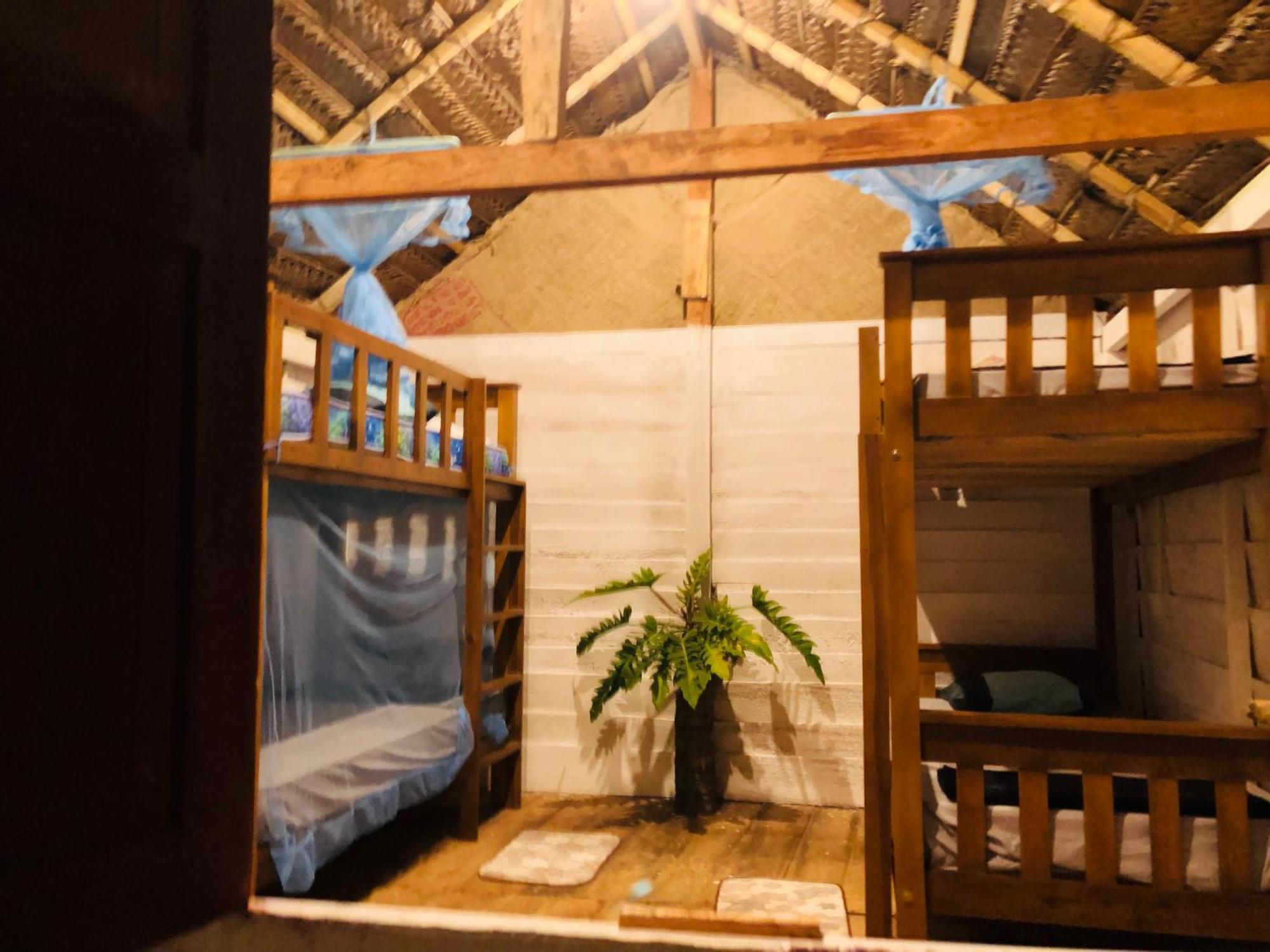 Linu Homestay Dikwella Esterno foto